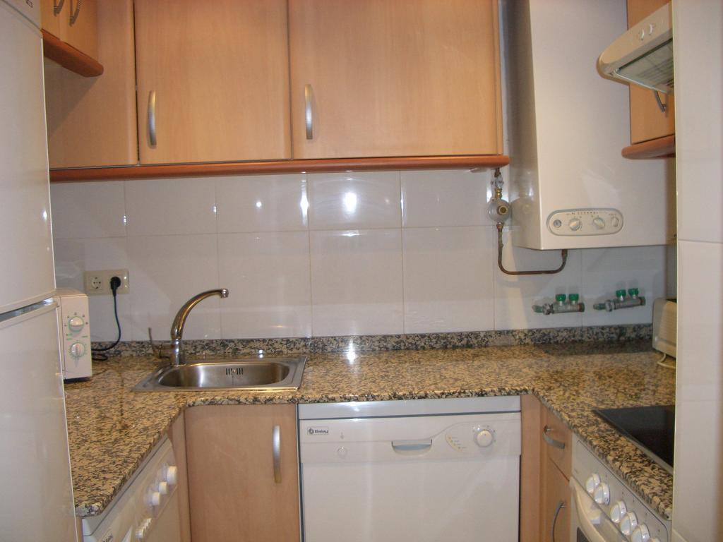 Apartamentos Ball Benas Edificio Prados De Velarta เซร์แลร์ ภายนอก รูปภาพ